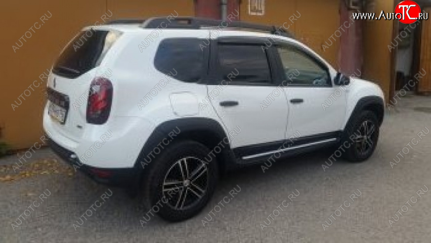 4 069 р. Накладки на двери Petroil Tuning  Renault Duster  HS (2010-2015) дорестайлинг (Тисненый пластик)  с доставкой в г. Пермь