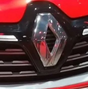 Передняя эмблема RENAULT  