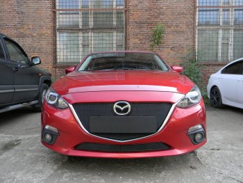 Защитная сетка в бампер (низ, ячейка 4х10 мм) Alfeco Премиум Mazda 3/Axela BM дорестайлинг седан (2013-2016) (Чёрная)