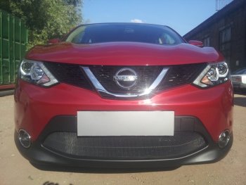 3 199 р. Защитная сетка в бампер (низ, ячейка 3х7 мм) Стрелка11 Стандарт Nissan Qashqai 2 J11 дорестайлинг (2013-2019) (Чёрная)  с доставкой в г. Пермь. Увеличить фотографию 2