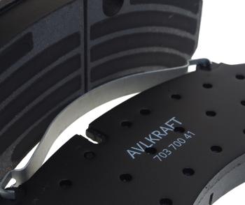 7 799 р. Колодки тормозные SITRAK HOWO A7 (09-) передние (4шт.) AVLKRAFT AVLKRAFT 70370041  с доставкой в г. Пермь. Увеличить фотографию 2