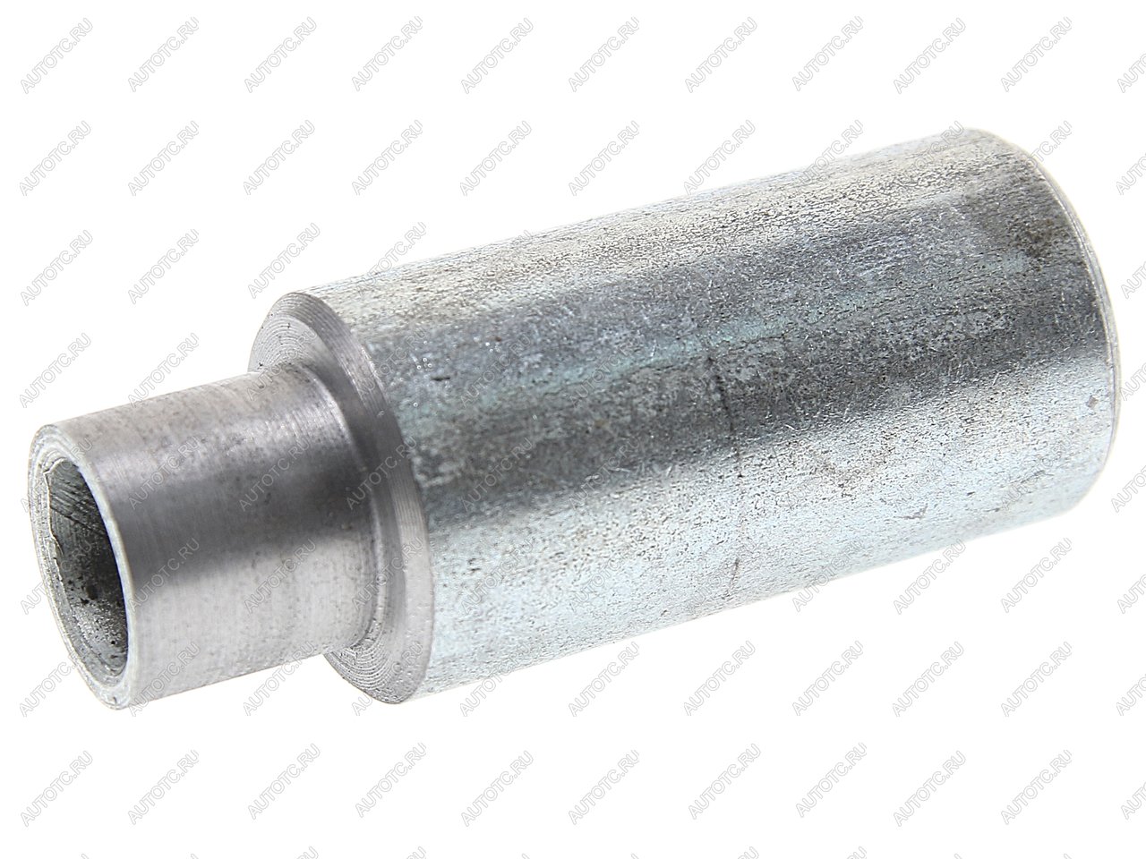 359 р. Втулка ГАЗ-3302 дв.УМЗ-42167 крепления ролика натяжного (ОАО УМЗ)  с доставкой в г. Пермь