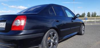 3 499 р. Пластиковые накладки порогов Фанат Тюнинг  Hyundai Elantra ( XD,  XD2) (2000-2010) седан дорестайлинг, рестайлинг седан (неокрашенные (глянец под окраску))  с доставкой в г. Пермь. Увеличить фотографию 2