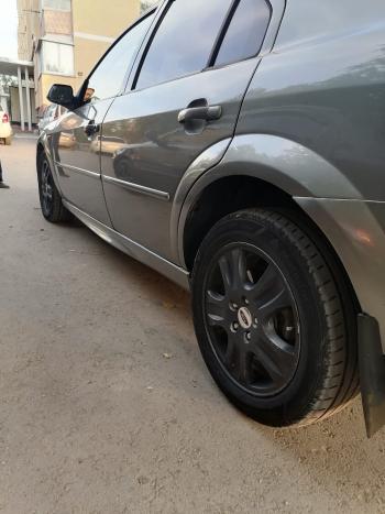 3 499 р. Пластиковые накладки порогов Фанат Тюнинг Ford Mondeo Mk3,B4Y дорестайлинг, седан (2000-2003) (неокрашенные (глянец под окраску))  с доставкой в г. Пермь. Увеличить фотографию 2