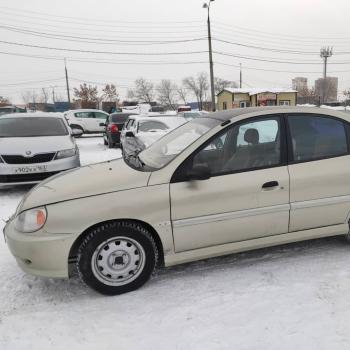 3 499 р. Пластиковые накладки порогов Фанат Тюнинг  KIA Rio  1 DC (2000-2005) дорестайлинг седан, рестайлинг седан (неокрашенные (глянец под окраску))  с доставкой в г. Пермь. Увеличить фотографию 3