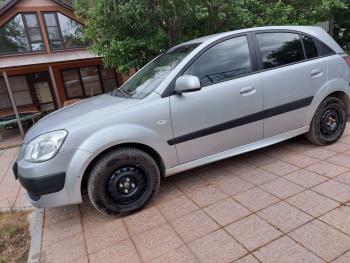 3 499 р. Пластиковые накладки порогов Фанат Тюнинг KIA Rio 2 JB дорестайлинг, хэтчбэк 5 дв. (2005-2009) (неокрашенные (глянец под окраску))  с доставкой в г. Пермь. Увеличить фотографию 4