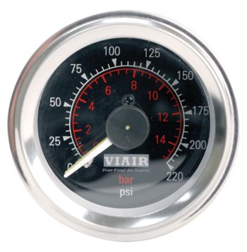 5 799 р. Манометр VIAIR 2 220 PSI, 2 контура, с подсветкой, черный Viair 90080  с доставкой в г. Пермь. Увеличить фотографию 1