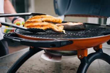 47 899 р. Гриль газовый O-GRILL 700T оранжевый (в комплекте адаптер тип А) O-GRILL 700t-orange  с доставкой в г. Пермь. Увеличить фотографию 24