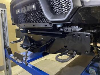 57 399 р. Площадка РИФ под лебёдку в штатный бампер Dodge Ram 1500 Rebel 2019+ (бензин) РИФ rifdrr-30000  с доставкой в г. Пермь. Увеличить фотографию 13