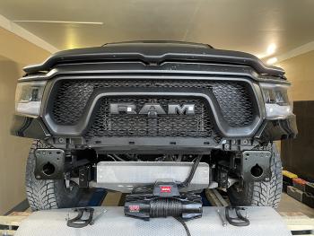 57 399 р. Площадка РИФ под лебёдку в штатный бампер Dodge Ram 1500 Rebel 2019+ (бензин) РИФ rifdrr-30000  с доставкой в г. Пермь. Увеличить фотографию 12