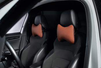329 р. Подушка-косточка (Илана+Орегон) Lord Autofashion   (черный, строчка коричневая)  с доставкой в г. Пермь. Увеличить фотографию 2