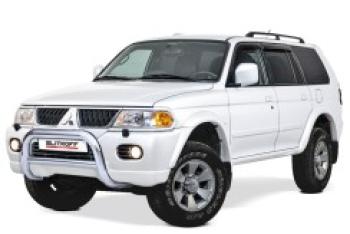 Защита переднего бампера кенгурятник d76 низкий Slitkoff Mitsubishi Pajero Sport  PA (2004-2008) рестайлинг (Сталь с полимерным покрытием в цвет серебристый)
