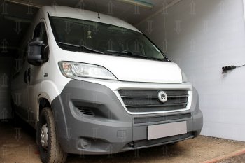 4 099 р. Защитная сетка в бампер (низ, 2 части, ячейка 3х7 мм) Alfeco Стандарт  Fiat Ducato  290 (2014-2025) (Чёрная)  с доставкой в г. Пермь. Увеличить фотографию 4