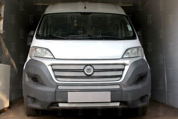 4 299 р. Защитная сетка в бампер (низ, 2 части, ячейка 3х7 мм) Alfeco Стандарт  Fiat Ducato  290 (2014-2025) (Хром)  с доставкой в г. Пермь. Увеличить фотографию 2