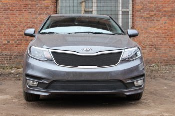 Защитная сетка в бампер (низ, ячейка 3х7 мм) Alfeco Стандарт KIA Rio 3 QB хэтчбек 5 дв. рестайлинг (2015-2017) (Чёрная)