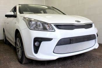 3 279 р. Защитная сетка в бампер (низ, ячейка 3х7 мм) Alfeco Стандарт KIA Rio 4 FB дорестайлинг седан (2016-2020) (Хром)  с доставкой в г. Пермь. Увеличить фотографию 2