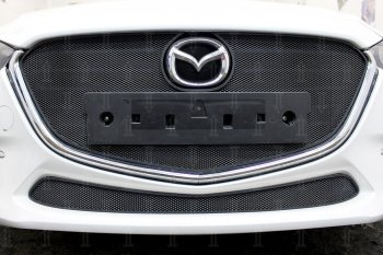 2 899 р. Защитная сетка в бампер (низ, ячейка 3х7 мм) Alfeco Стандарт Mazda 3/Axela BM рестайлинг седан (2016-2019) (Чёрная)  с доставкой в г. Пермь. Увеличить фотографию 2