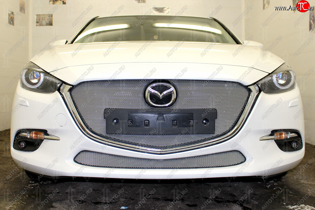 3 079 р. Защитная сетка в бампер (низ, ячейка 3х7 мм) Alfeco Стандарт Mazda 3/Axela BM рестайлинг седан (2016-2019) (Хром)  с доставкой в г. Пермь