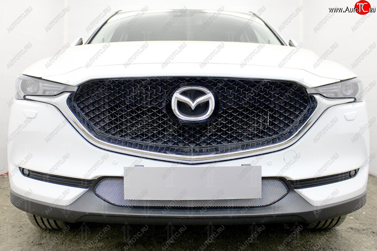 3 099 р. Защитная сетка в бампер (низ, ячейка 3х7 мм) Alfeco Стандарт  Mazda CX-5  KF (2016-2025) (Хром)  с доставкой в г. Пермь