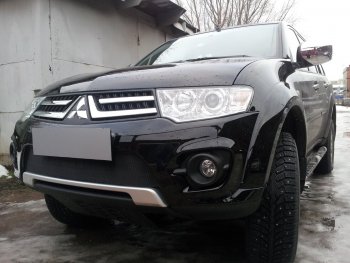 3 089 р. Защитная сетка в бампер (низ, ячейка 3х7 мм) Alfeco Стандарт Mitsubishi L200 4  рестайлинг (2013-2016) (Чёрная)  с доставкой в г. Пермь. Увеличить фотографию 3