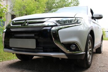 7 599 р. Защитная сетка в бампер (4 части, ячейка 3х7 мм) Alfeco Стандарт Mitsubishi Outlander GF 2-ой рестайлинг (2015-2018) (Хром)  с доставкой в г. Пермь. Увеличить фотографию 2