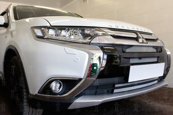 7 599 р. Защитная сетка в бампер (4 части, с парктроником, ячейка 3х7 мм) Alfeco Стандарт Mitsubishi Outlander GF 2-ой рестайлинг (2015-2018) (Хром)  с доставкой в г. Пермь. Увеличить фотографию 4