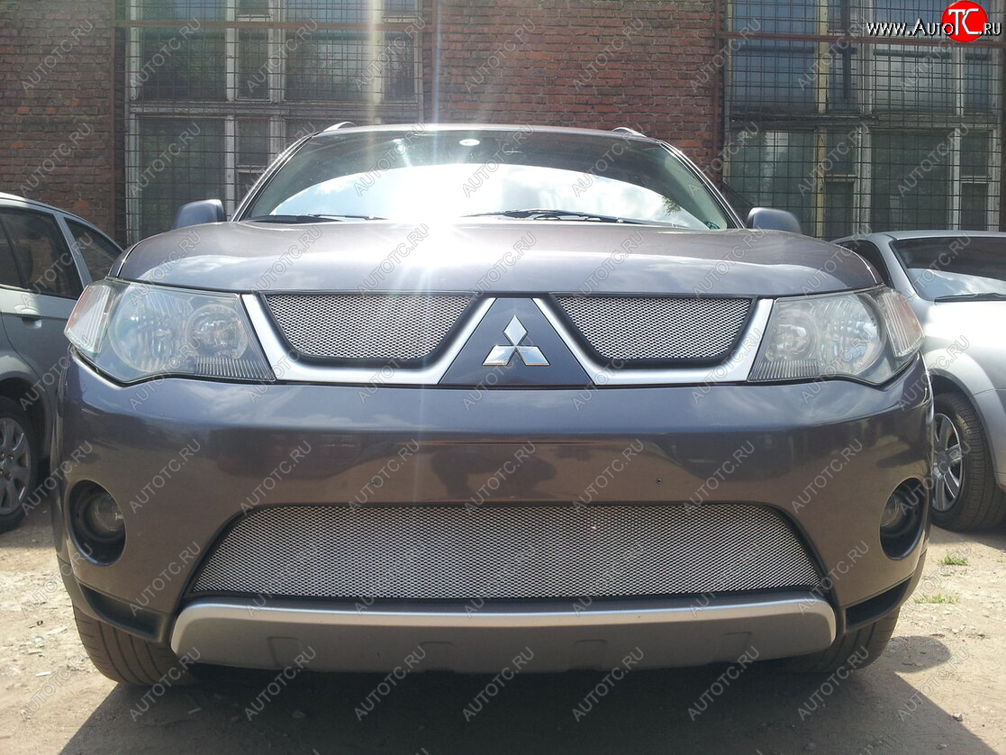 3 299 р. Защитная сетка в бампер (низ, ячейка 3х7 мм) Alfeco Стандарт Mitsubishi Outlander XL (CW)  дорестайлинг (2005-2009) (Хром)  с доставкой в г. Пермь