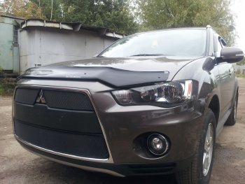 5 999 р. Защитная сетка в бампер (3 части, ячейка 3х7 мм) Стрелка11 Стандарт Mitsubishi Outlander XL (CW)  рестайлинг (2010-2013) (Чёрная)  с доставкой в г. Пермь. Увеличить фотографию 4
