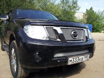 3 079 р. Защитная сетка в бампер (низ, ячейка 3х7 мм) Стрелка11 Стандарт Nissan Navara 2 D40 рестайлинг (2010-2016) (Хром)  с доставкой в г. Пермь. Увеличить фотографию 3