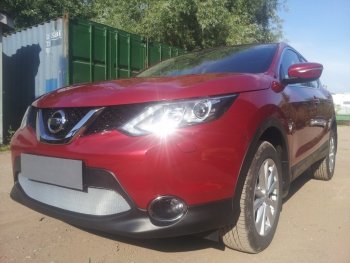 3 399 р. Защитная сетка в бампер (низ, ячейка 3х7 мм) Стрелка11 Стандарт Nissan Qashqai 2 J11 дорестайлинг (2013-2019) (Хром)  с доставкой в г. Пермь. Увеличить фотографию 2