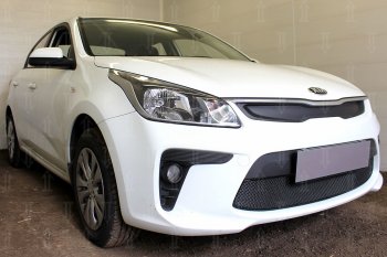 4 299 р. Защитная сетка в бампер (низ, ячейка 4х10 мм) Alfeco Премиум  KIA Rio  4 YB (2017-2020) дорестайлинг, хэтчбэк (Чёрная)  с доставкой в г. Пермь. Увеличить фотографию 3