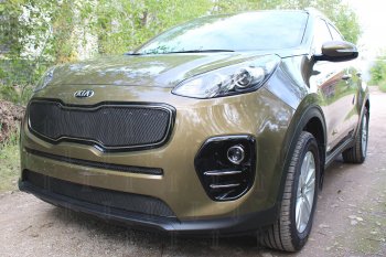 5 549 р. Защитная сетка в бампер (верх, ячейка 4х10 мм) Alfeco Премиум  KIA Sportage  4 QL (2016-2018) дорестайлинг (Чёрная)  с доставкой в г. Пермь. Увеличить фотографию 2