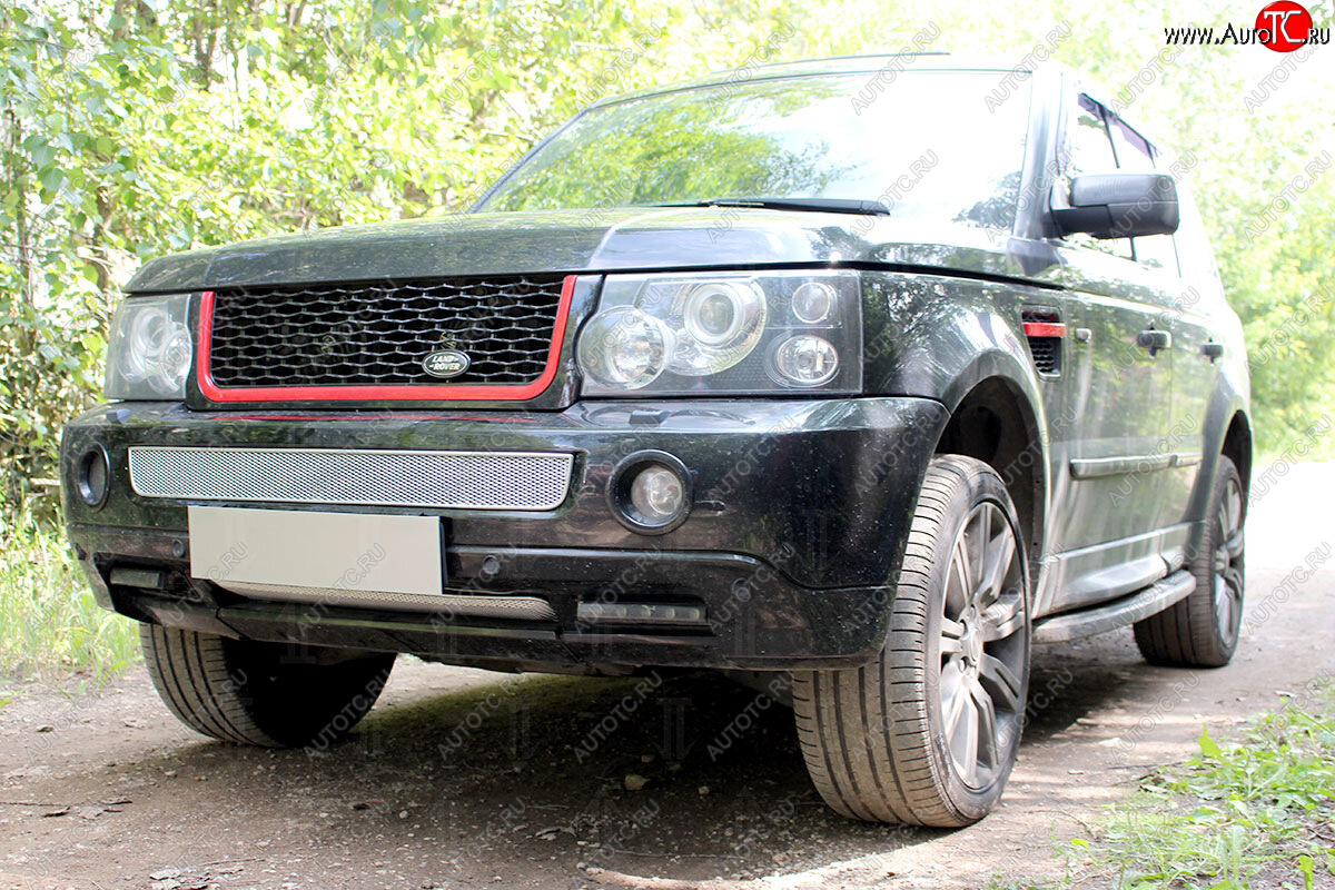 4 649 р. Защитная сетка в бампер (низ, ячейка 4х10 мм) Alfeco Премиум  Land Rover Range Rover Sport  1 L320 (2005-2009) дорестайлинг (Хром)  с доставкой в г. Пермь