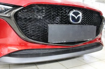 3 759 р. Защитная сетка в бампер (низ, ячейка 4х10 мм) Alfeco Премиум Mazda 3/Axela BP хэтчбэк (2019-2025) (Чёрная)  с доставкой в г. Пермь. Увеличить фотографию 3