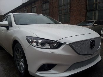 5 399 р. Защитная сетка в бампер (верх, ячейка 4х10 мм) Alfeco Премиум Mazda 6 GJ дорестайлинг седан (2012-2015) (Хром)  с доставкой в г. Пермь. Увеличить фотографию 2