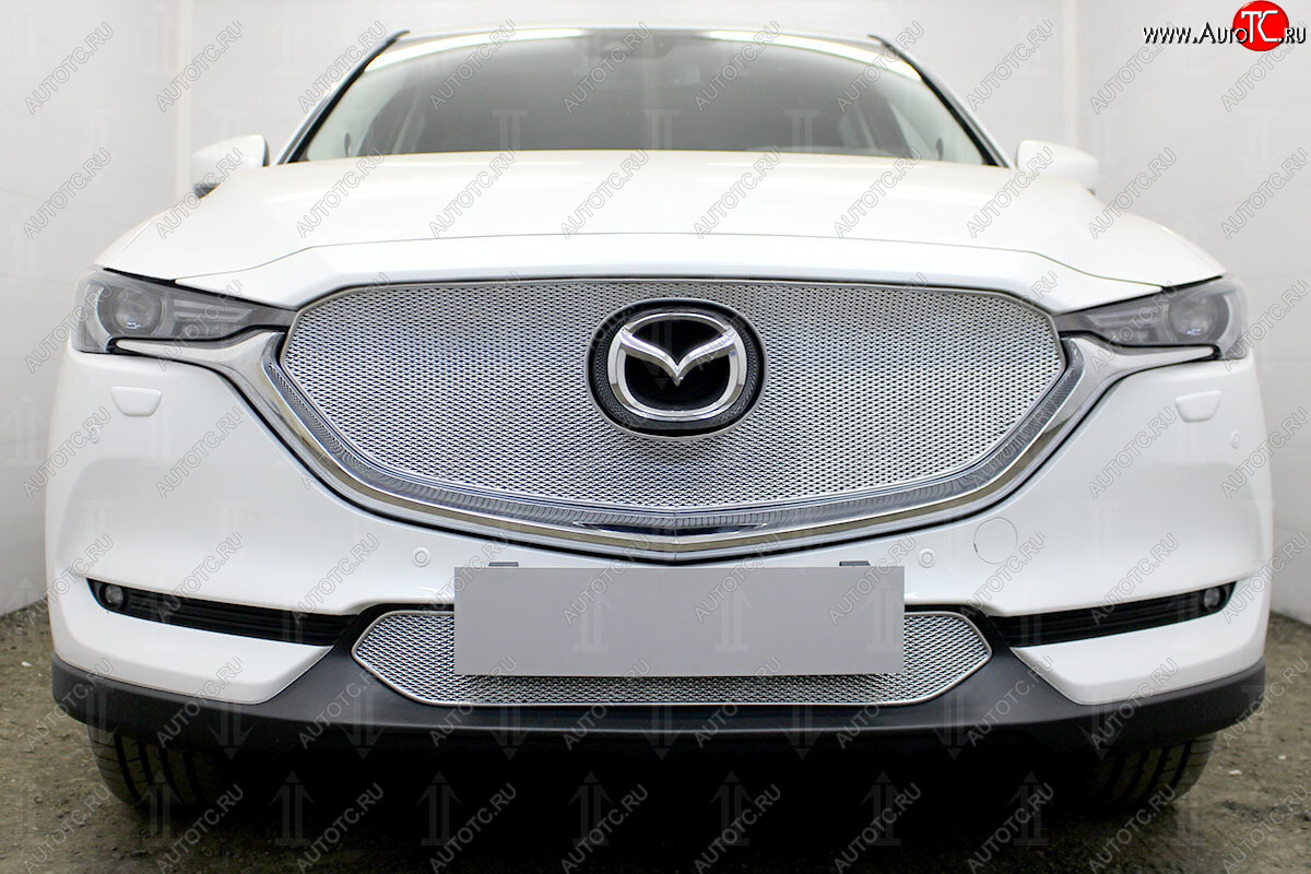6 249 р. Защитная сетка в бампер (верх, 3D, ячейка 4х10 мм) Alfeco Премиум  Mazda CX-5  KF (2016-2025) (Хром)  с доставкой в г. Пермь