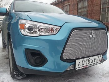 6 199 р. Защитная сетка в бампер (верх, ячейка 4х10 мм) Alfeco Премиум  Mitsubishi ASX (2013-2016) 1-ый рестайлинг (Хром)  с доставкой в г. Пермь. Увеличить фотографию 2