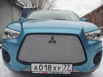 6 199 р. Защитная сетка в бампер (верх, ячейка 4х10 мм) Alfeco Премиум  Mitsubishi ASX (2013-2016) 1-ый рестайлинг (Хром)  с доставкой в г. Пермь. Увеличить фотографию 4