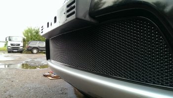 4 099 р. Защитная сетка в бампер (низ, ячейка 4х10 мм) Alfeco Премиум Mitsubishi L200 4  дорестайлинг (2006-2014)  с доставкой в г. Пермь. Увеличить фотографию 2