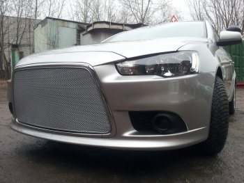 6 199 р. Защитная сетка в бампер (ячейка 3х7 мм) Alfeco Стандарт Mitsubishi Lancer 10 CY седан рестайлинг (2011-2017) (Хром)  с доставкой в г. Пермь. Увеличить фотографию 2