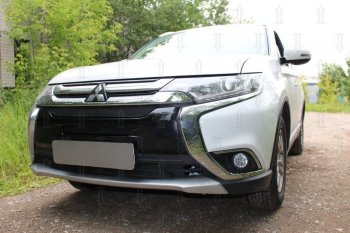 8 649 р. Защитная сетка в бампер (3 части, ячейка 4х10 мм) Alfeco Премиум Mitsubishi Outlander GF 2-ой рестайлинг (2015-2018) (Чёрная)  с доставкой в г. Пермь. Увеличить фотографию 2