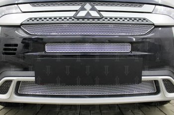 9 849 р. Защитная сетка в бампер (3 части, ячейка 4х10 мм) Alfeco Премиум Mitsubishi Outlander GF 3-ий рестайлинг (2018-2022) (Хром)  с доставкой в г. Пермь. Увеличить фотографию 3