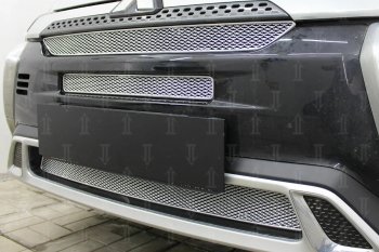 9 849 р. Защитная сетка в бампер (3 части, ячейка 4х10 мм) Alfeco Премиум Mitsubishi Outlander GF 3-ий рестайлинг (2018-2022) (Хром)  с доставкой в г. Пермь. Увеличить фотографию 4