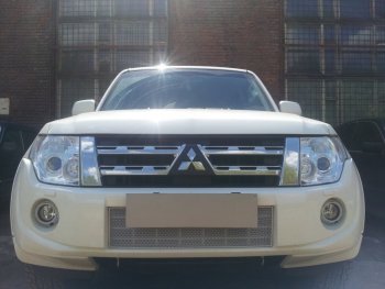 Защитная сетка в бампер (низ, ячейка 3х7 мм) Стрелка11 Премиум Mitsubishi Pajero ( 4 V90,  4 V80) (2011-2015) 1-ый рестайлинг, 3 дв. 1-ый рестайлинг (Хром)