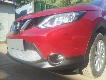 4 499 р. Защитная сетка в бампер (низ, ячейка 4х10 мм) Стрелка11 Премиум Nissan Qashqai 2 J11 дорестайлинг (2013-2019) (Хром)  с доставкой в г. Пермь. Увеличить фотографию 2