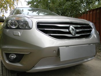 4 549 р. Защитная сетка в бампер (низ, ячейка 4х10 мм) Стрелка11 Премиум Renault Koleos 1 Phase 3 (2013-2016) (Хром)  с доставкой в г. Пермь. Увеличить фотографию 3