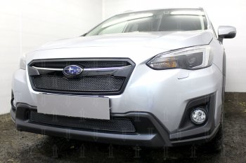 7 799 р. Защитная сетка в бампер (верх, 2 части, ячейка 4х10 мм) Стрелка11 Премиум Subaru XV GT/G24 дорестайлинг (2017-2021) (Чёрная)  с доставкой в г. Пермь. Увеличить фотографию 4