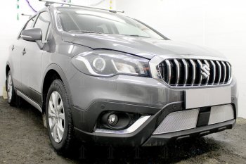 5 199 р. Защитная сетка в бампер (низ, 2 части, ячейка 4х10 мм) Стрелка11 Премиум Suzuki SX4 JAB, JYA хэтчбэк рестайлинг (2016-2021) (Хром)  с доставкой в г. Пермь. Увеличить фотографию 2