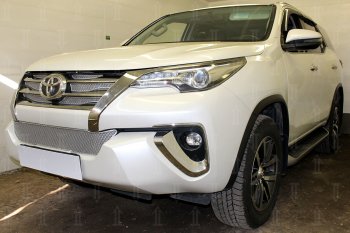 5 299 р. Защитная сетка в бампер (низ, ячейка 4х10 мм) Стрелка11 Премиум Toyota Fortuner AN160 дорестайлинг (2015-2020) (Хром)  с доставкой в г. Пермь. Увеличить фотографию 4