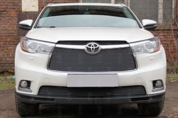 Защитная сетка в бампер (верх, ячейка 4х10 мм) Стрелка11 Премиум Toyota Highlander XU50 дорестайлинг (2013-2017) (Чёрная)